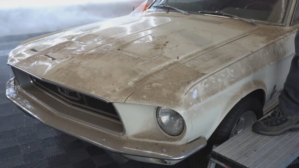 A 1968 Mustang, Idle for 18 Years, Becomes an Unforeseen Gift for a 21-Year-Old