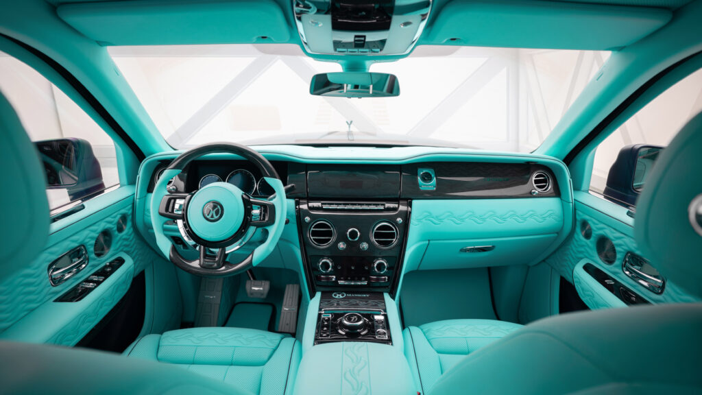 Mansory Rolls-Royce Cullinan interior