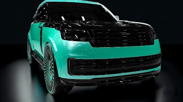 The Most Outrageous Range Rover of All Time: A Crisp CGI Creation with Massive Wheels