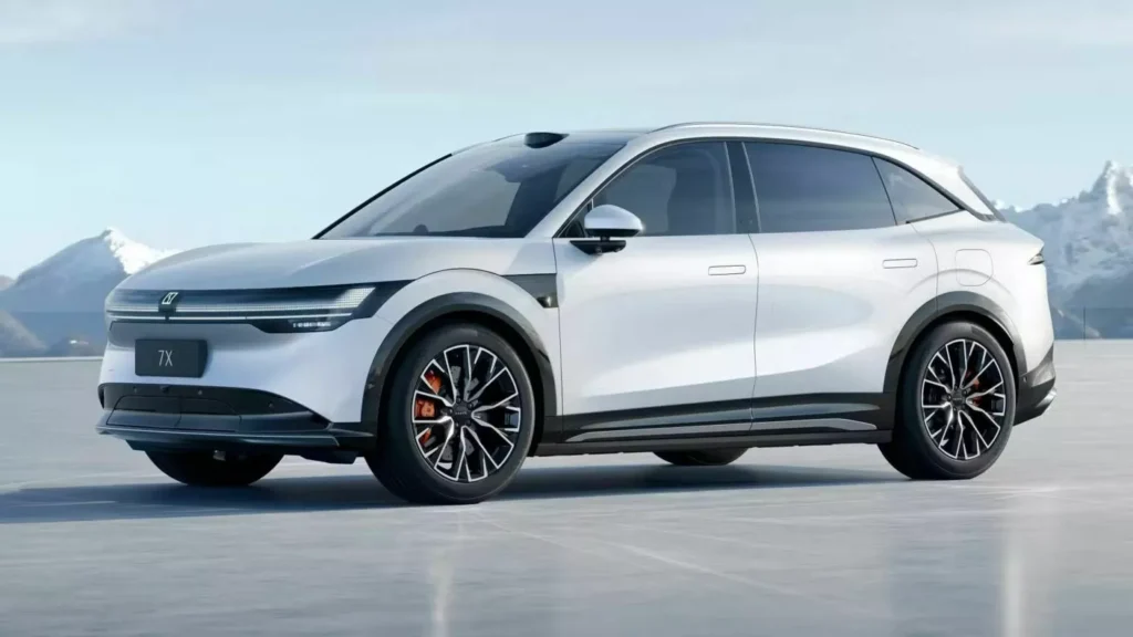 Zeekr 7X Takes Aim at Tesla Model Y in Electric SUV Battle