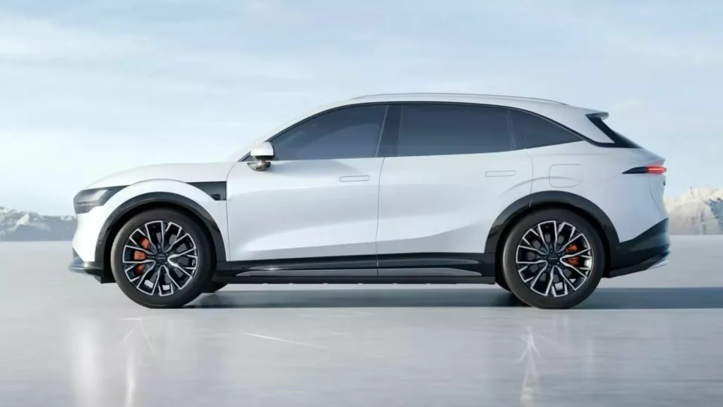 Zeekr 7X Takes Aim at Tesla Model Y in Electric SUV Battle