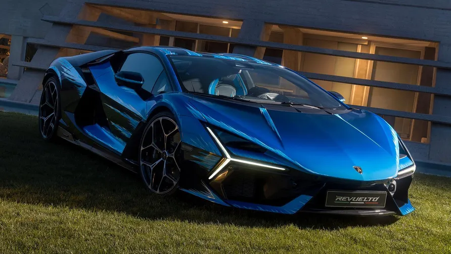 Unique Lamborghini Revuelto Inspired by Sardinia's Natural Beauty